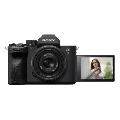 Sony Mirrorless Camera 33.0MP (28-70 mm Lens) Alpha ILCE-7M4k Black
